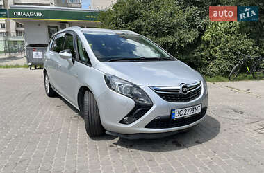 Opel Zafira Tourer 2016