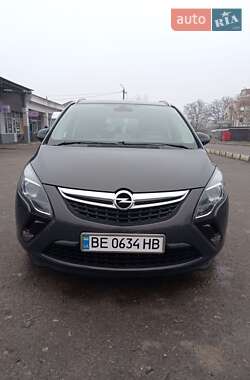 Opel Zafira Tourer 2014