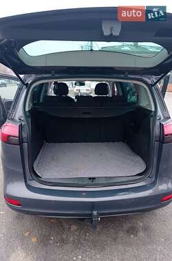 Минивэн Opel Zafira Tourer 2014 в 