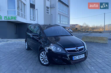 Минивэн Opel Zafira Tourer 2013 в 