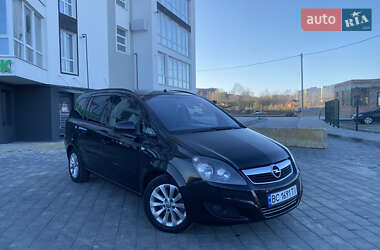 Минивэн Opel Zafira Tourer 2013 в 