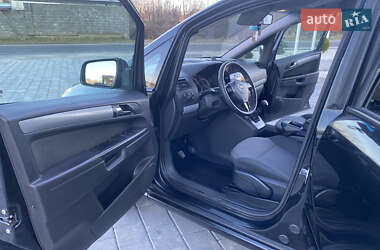 Минивэн Opel Zafira Tourer 2013 в 