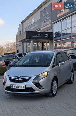 Opel Zafira Tourer 2013