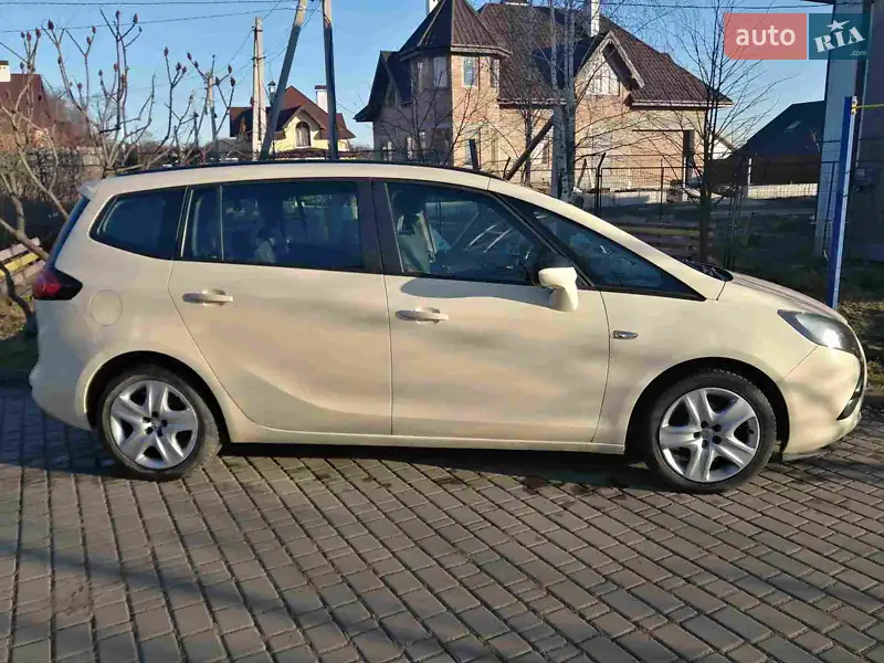 Opel Zafira Tourer