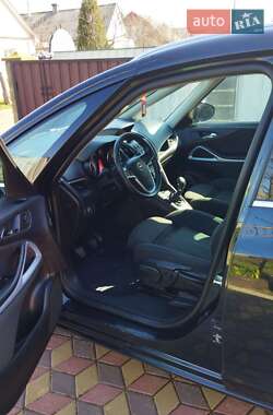 Минивэн Opel Zafira Tourer 2013 в 