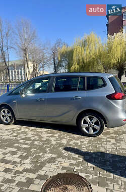 Opel Zafira Tourer 2011 Opel Zafira Tourer 2011