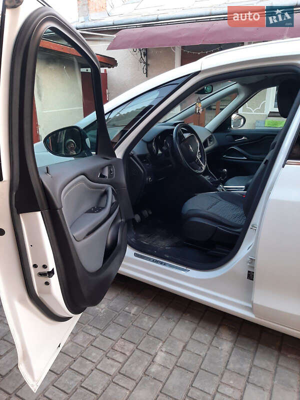 Мінівен Opel Zafira Tourer 2015 в Тернополі