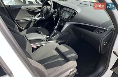 Минивэн Opel Zafira Tourer 2019 в 