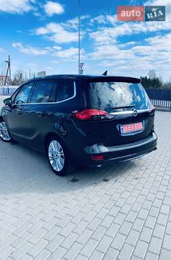 Мінівен Opel Zafira Tourer 2015 в 