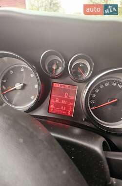 Минивэн Opel Zafira Tourer 2014 в 