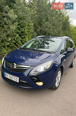 Opel Zafira Tourer 2013 Opel Zafira Tourer 2013