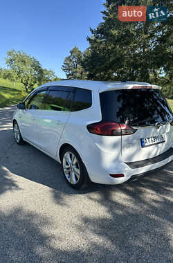 Минивэн Opel Zafira Tourer 2012 в 