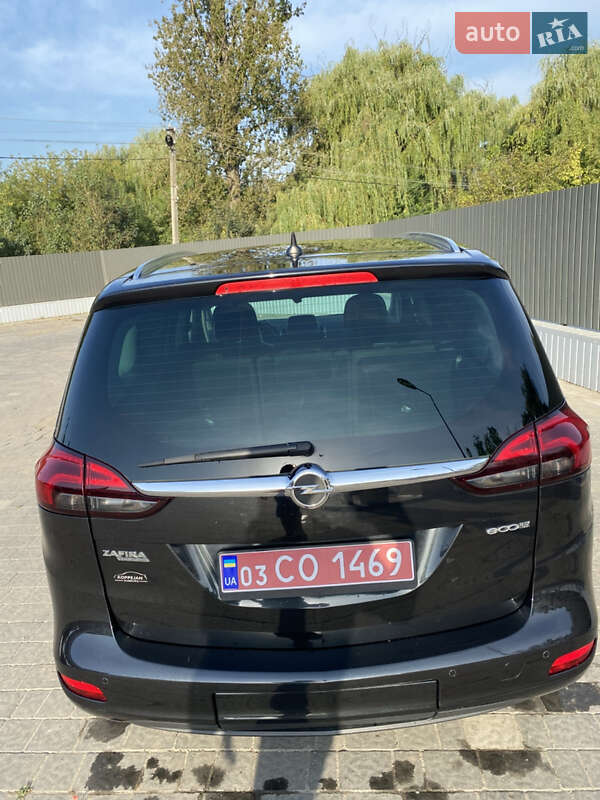 Минивэн Opel Zafira Tourer 2014 в Городенке