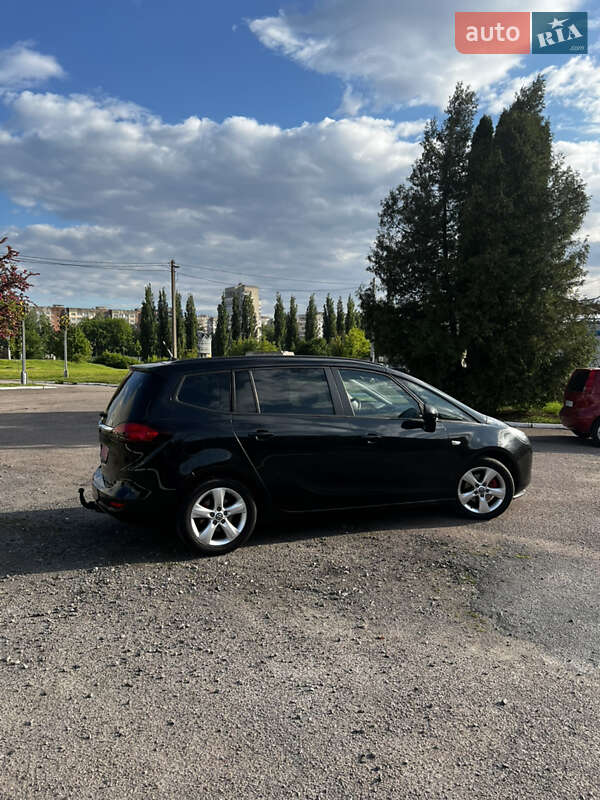 Минивэн Opel Zafira Tourer 2015 в Ровно