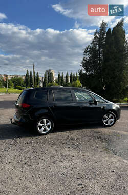 Минивэн Opel Zafira Tourer 2015 в 