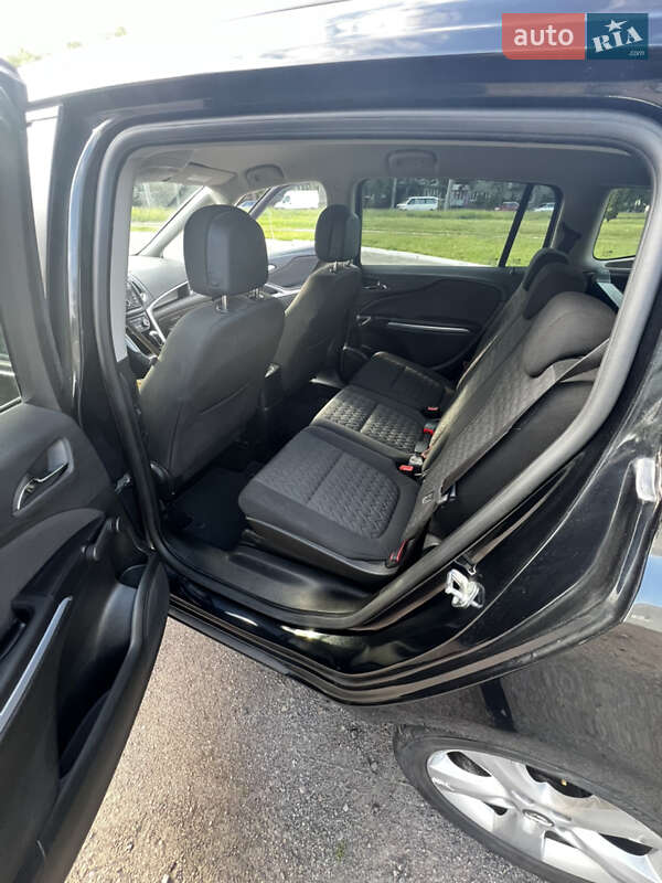Минивэн Opel Zafira Tourer 2015 в Ровно