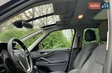 Минивэн Opel Zafira Tourer 2014 в 