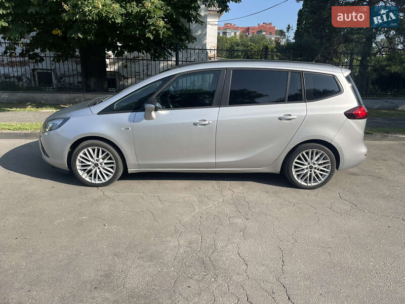 Минивэн Opel Zafira Tourer 2012 в Полтаве