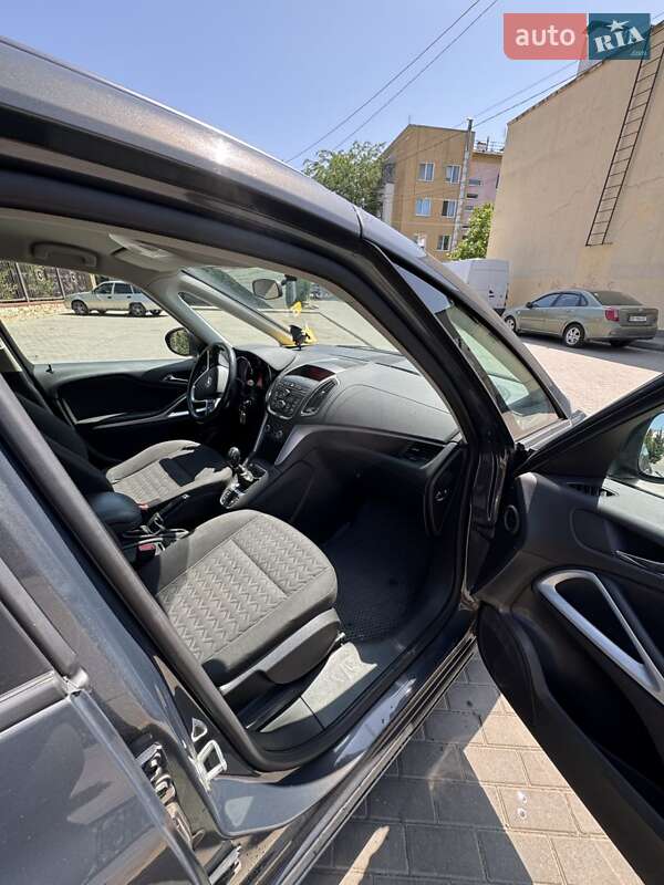 Мінівен Opel Zafira Tourer 2013 в Одесі фото 13 Мінівен Opel Zafira Tourer 2013 в Одесі