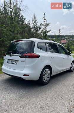 Минивэн Opel Zafira Tourer 2012 в 