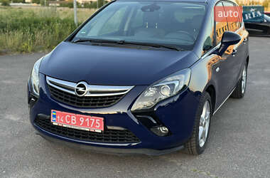 Opel Zafira Tourer 2014
