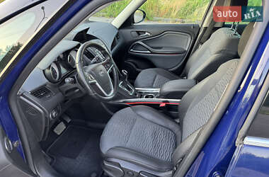 Минивэн Opel Zafira Tourer 2014 в 