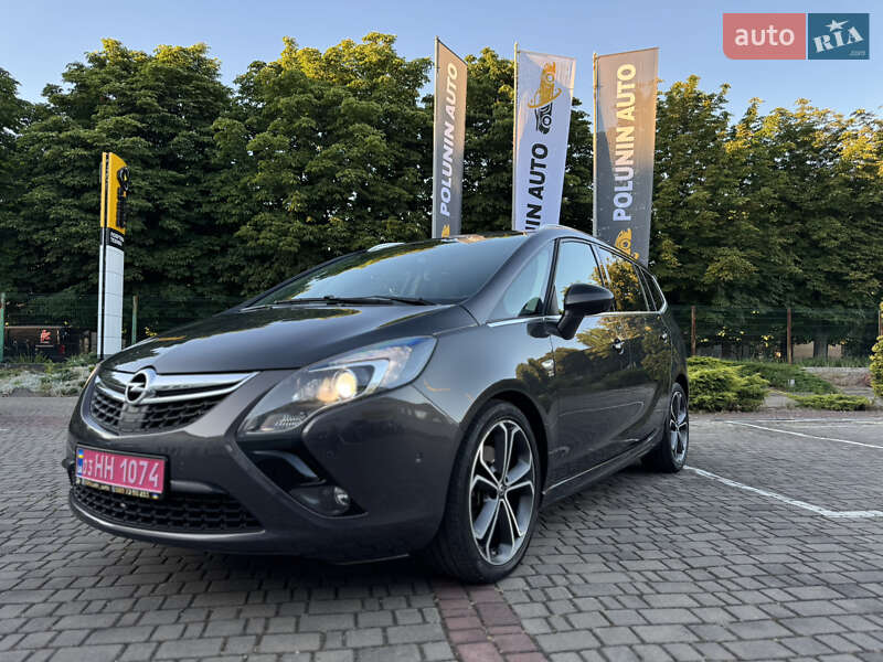 Opel Zafira Tourer 2016