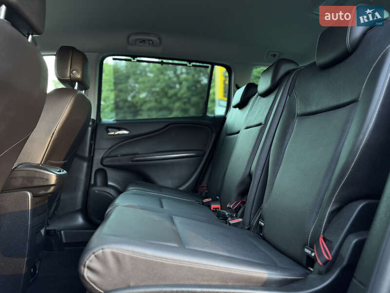 Минивэн Opel Zafira Tourer 2016 в Луцке