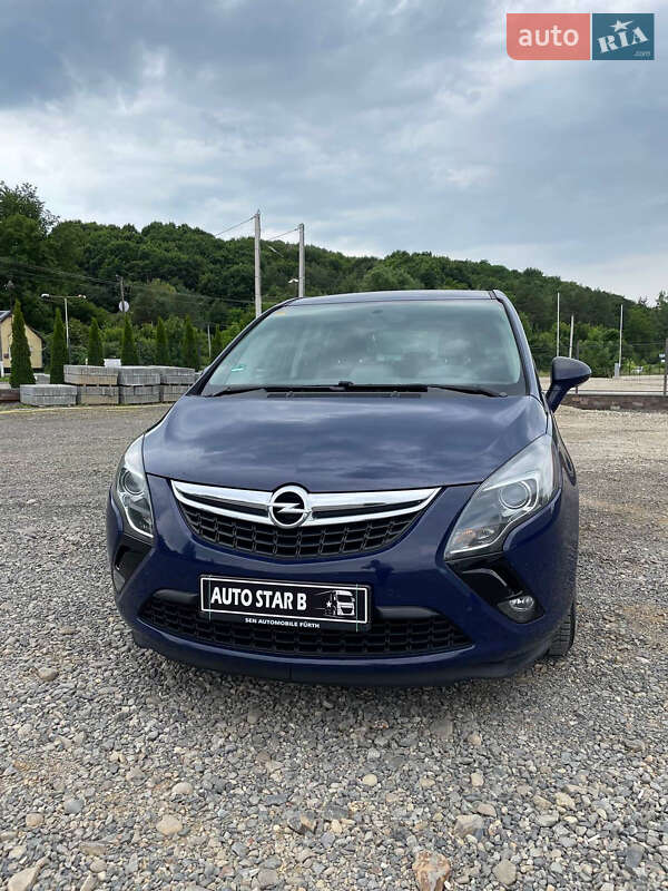 Минивэн Opel Zafira Tourer 2016 в Иршаве