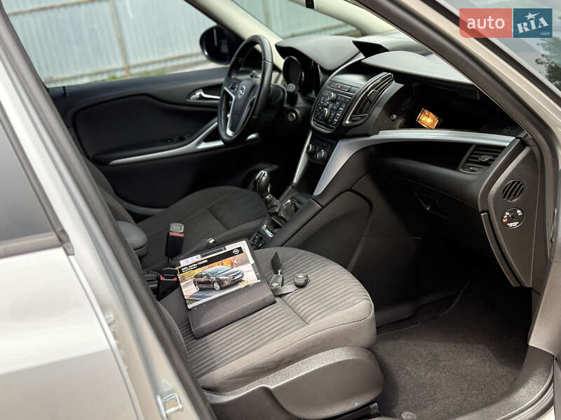 Мінівен Opel Zafira Tourer 2016 в Коломиї