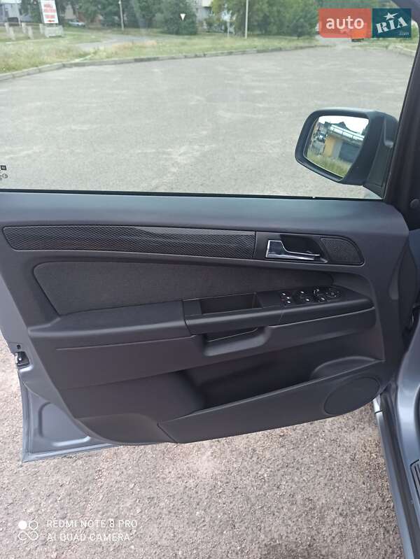 Минивэн Opel Zafira Tourer 2011 в Черкассах