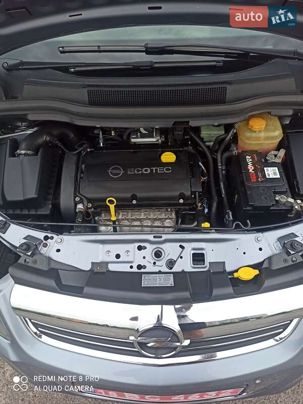 Минивэн Opel Zafira Tourer 2011 в Черкассах