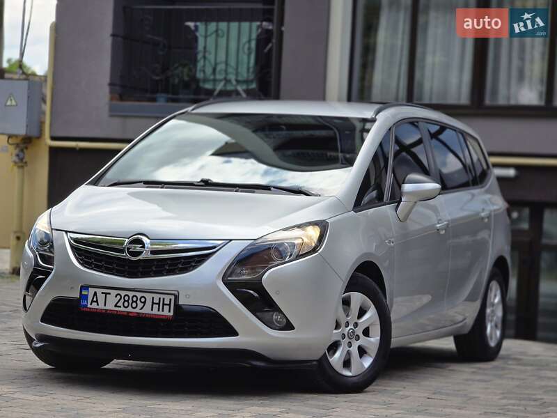 Минивэн Opel Zafira Tourer 2016 в Черновцах