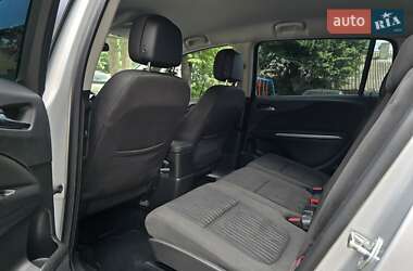 Минивэн Opel Zafira Tourer 2016 в 