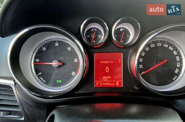 Минивэн Opel Zafira Tourer 2012 в 