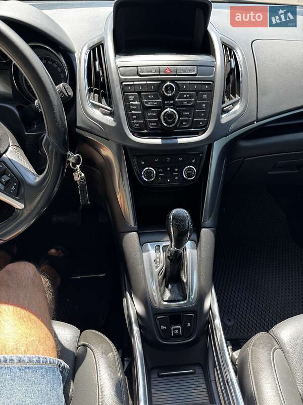 Минивэн Opel Zafira Tourer 2012 в Подольске