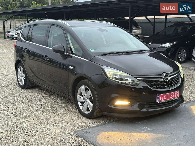 Opel Zafira Tourer 2017