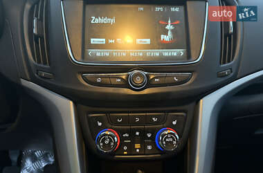 Минивэн Opel Zafira Tourer 2017 в 