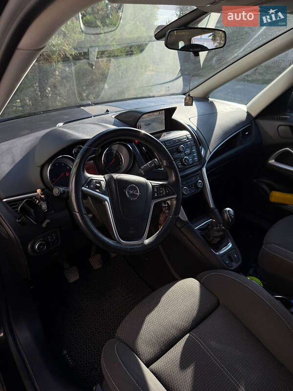 Мінівен Opel Zafira Tourer 2012 в Лозовій фото 30 Мінівен Opel Zafira Tourer 2012 в Лозовій