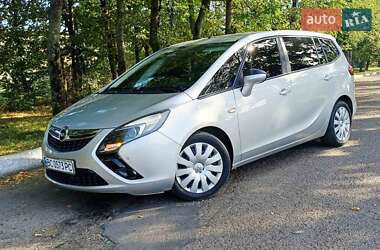 Opel Zafira Tourer 2015
