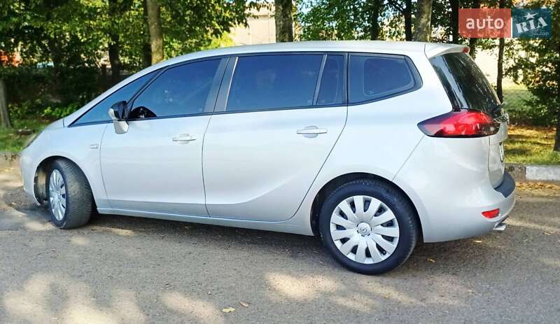 Минивэн Opel Zafira Tourer 2015 в Стрые