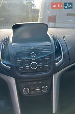 Минивэн Opel Zafira Tourer 2013 в 