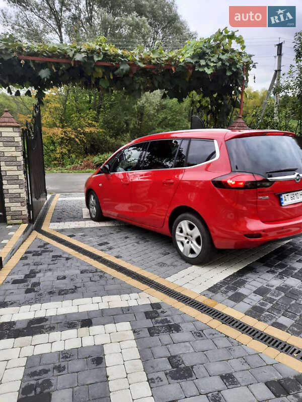 Мінівен Opel Zafira Tourer 2012 в Івано-Франківську