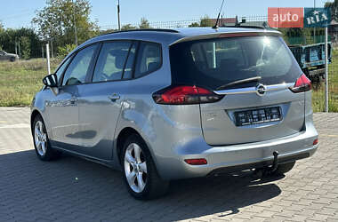 Минивэн Opel Zafira Tourer 2012 в 