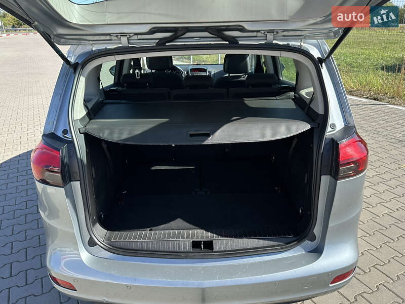 Мінівен Opel Zafira Tourer 2012 в Нововолинську