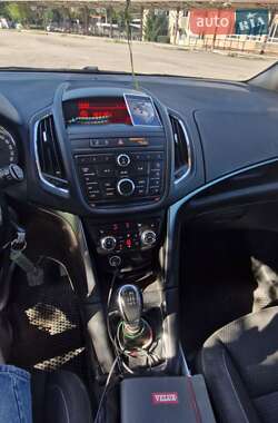 Минивэн Opel Zafira Tourer 2013 в 
