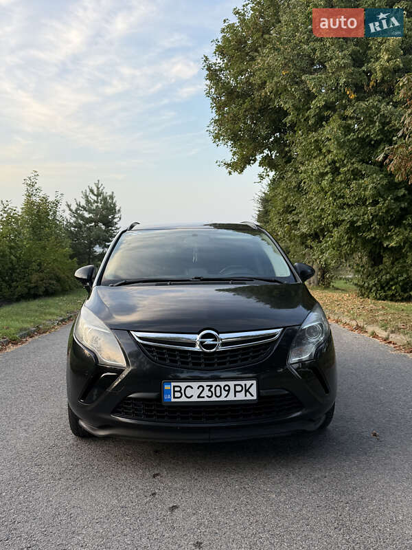 Минивэн Opel Zafira Tourer 2012 в Львове
