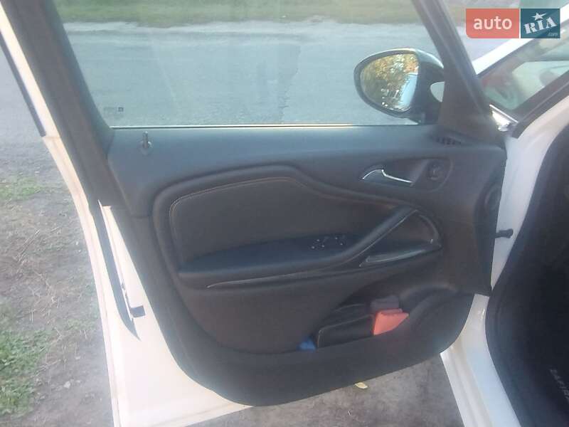 Мінівен Opel Zafira Tourer 2016 в Харкові фото 16 Мінівен Opel Zafira Tourer 2016 в Харкові