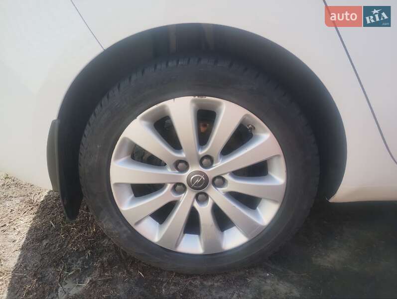 Мінівен Opel Zafira Tourer 2016 в Харкові фото 29 Мінівен Opel Zafira Tourer 2016 в Харкові