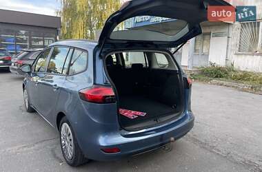 Минивэн Opel Zafira Tourer 2012 в 